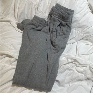 Grey brandy Melville sweatpants